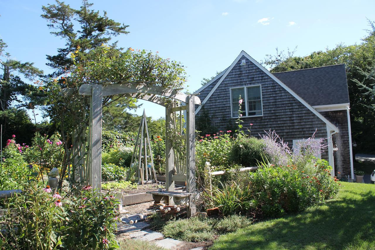 Lavender Bay Bed & Breakfast Barnstable Bagian luar foto